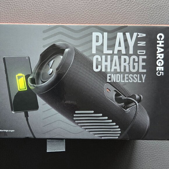 JBL CHARGE 5 - Portable Bluetooth Speaker Waterproof and USB Charge Out - Black - Picture 4 of 6